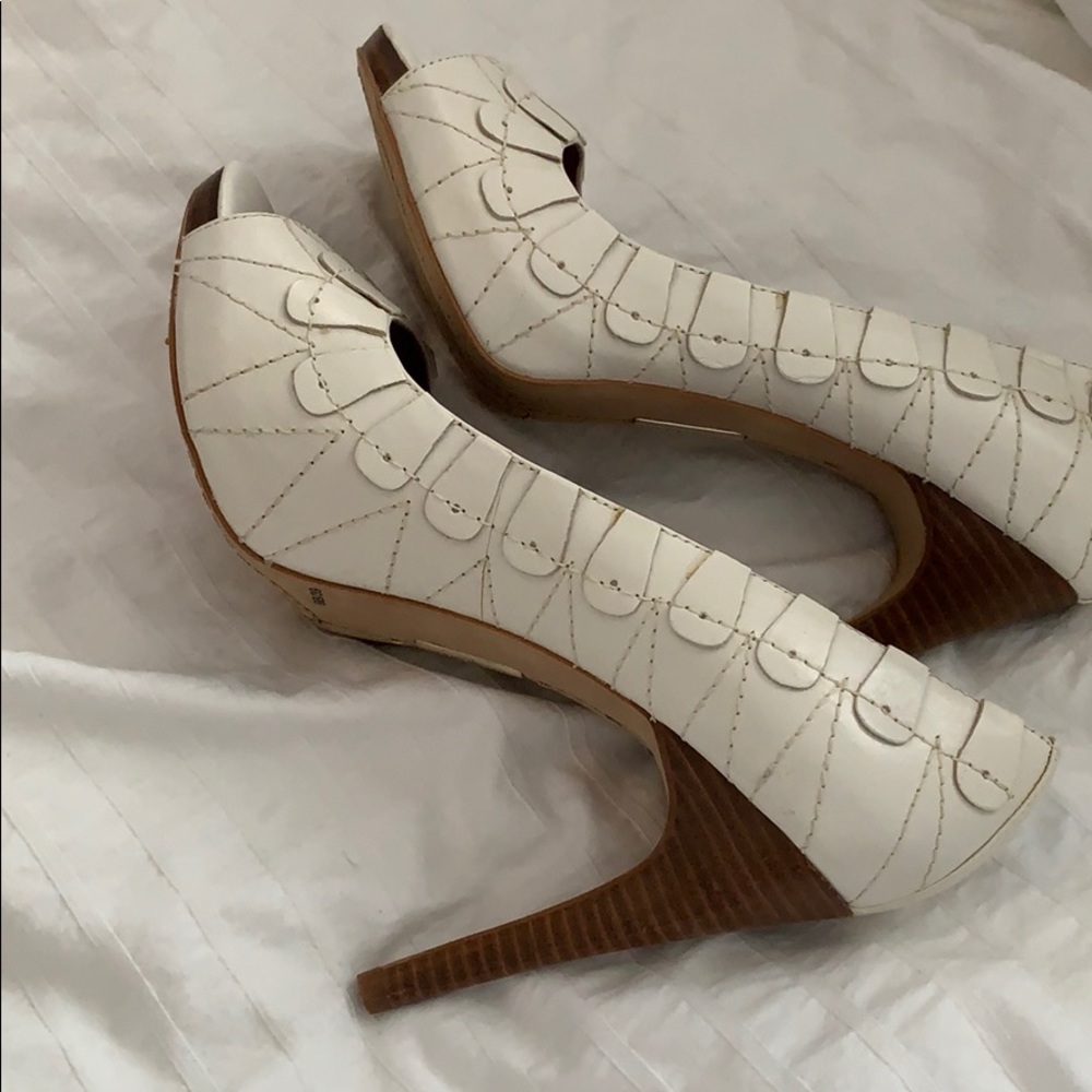 🔥Vince Camuto Pumps 🔥